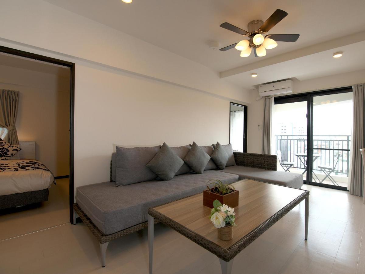 Y'rise To Apartment